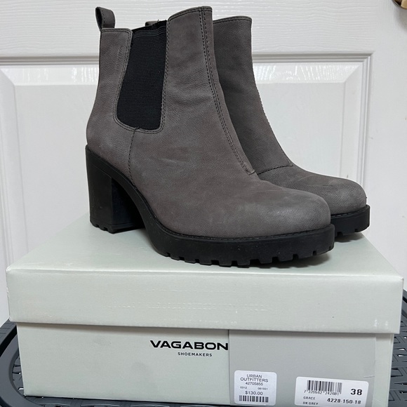 Vagabond Shoes - Vagabond Heeled Chelsea Boots